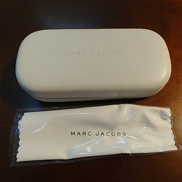 Marc Jacobs Accessories - White marc jacobs sunglass case Marc Jacobs Accessories - White marc jacobs sunglass case